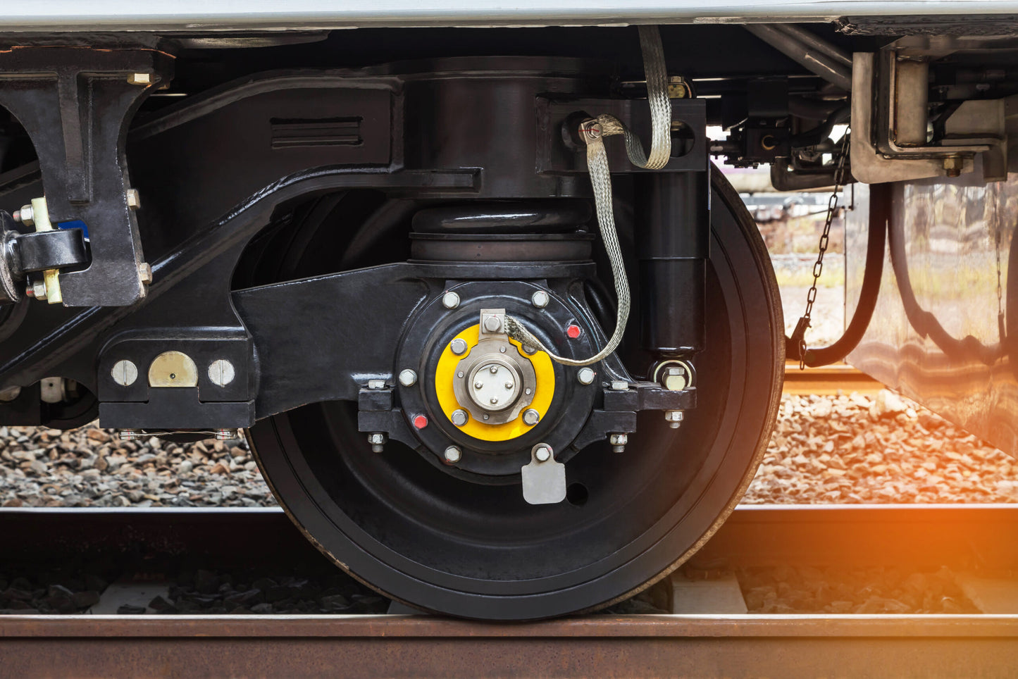 Free of charge: Bolted connections on rail vehicles
