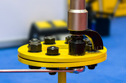 Screw connections: For secure installation in accordance with VDI 2230 Sheet 3